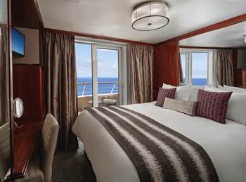 Aft-Facing Penthouse with Master Bedroom & Large Balcony